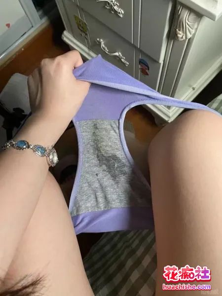 和罗维在床上